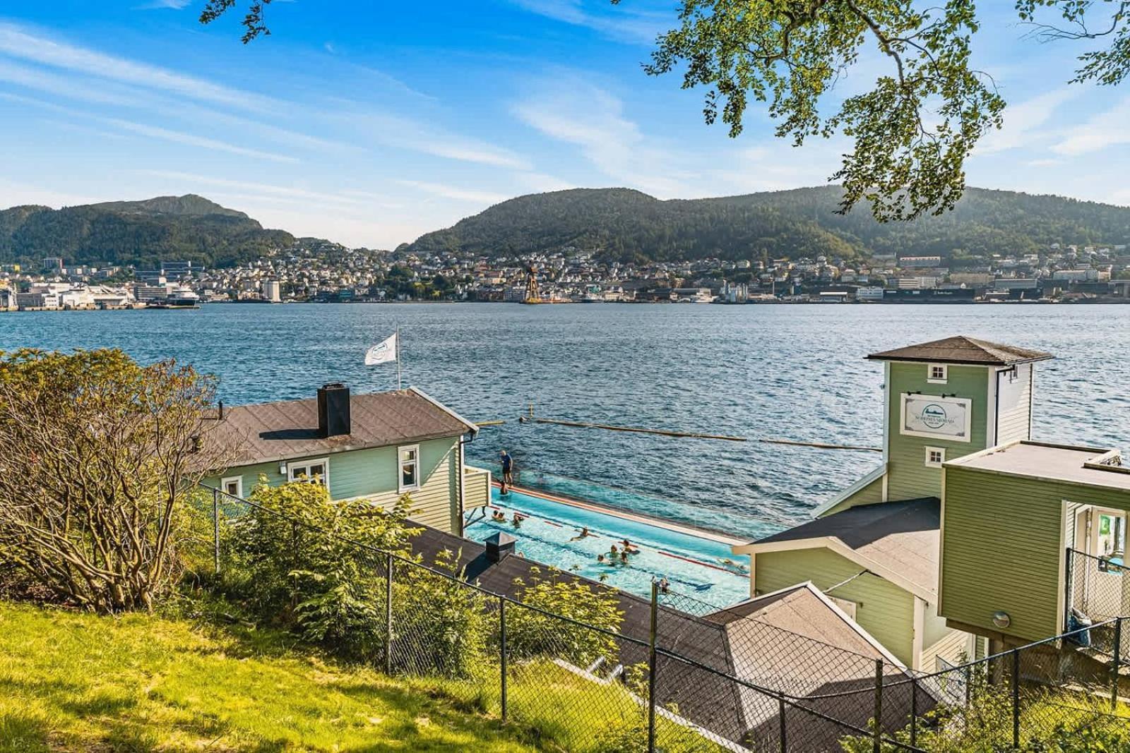 Lejlighed 500 M Til Bryggen I Skjermet Uteplass! Bergen